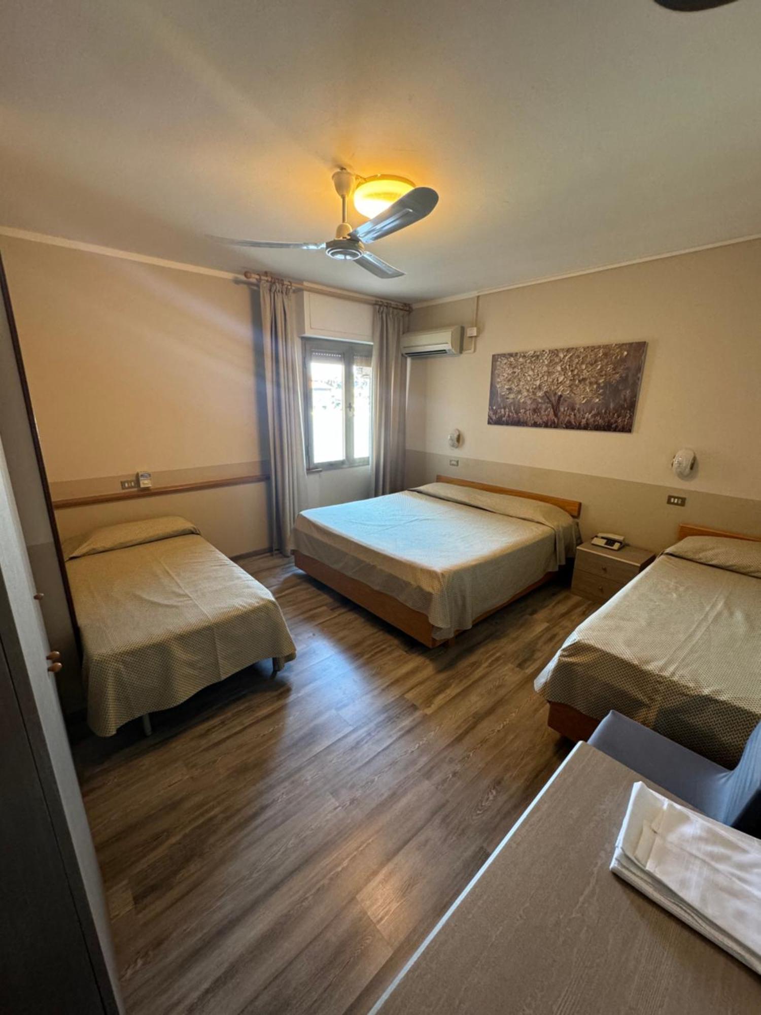 Da Beppe Hotel Chiesina Uzzanese Exterior photo
