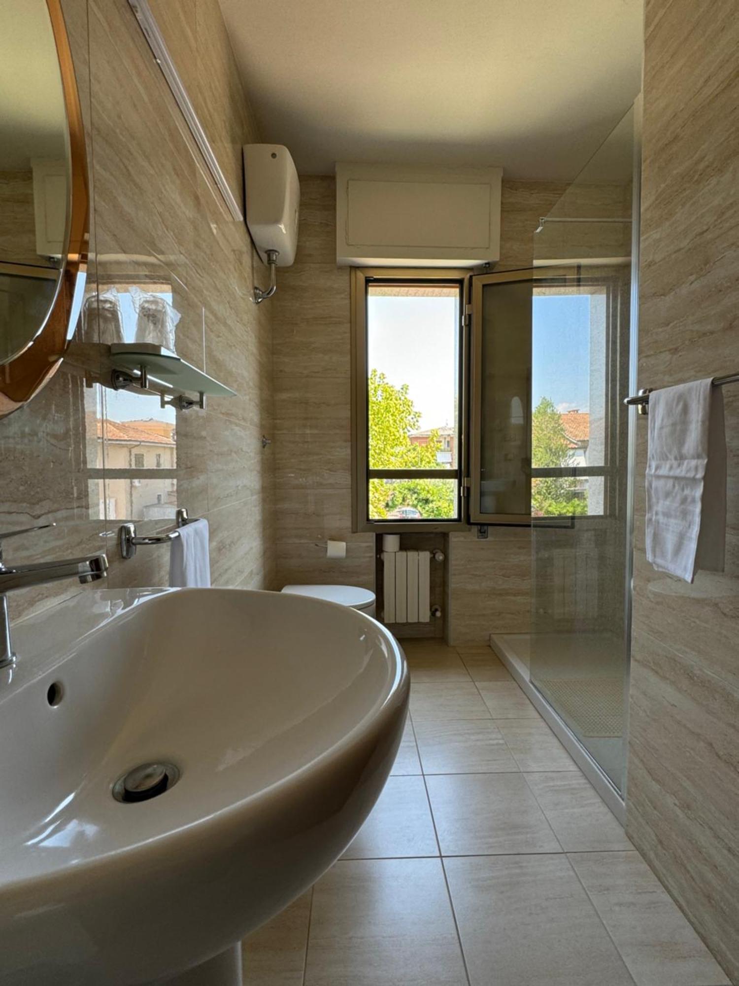 Da Beppe Hotel Chiesina Uzzanese Exterior photo