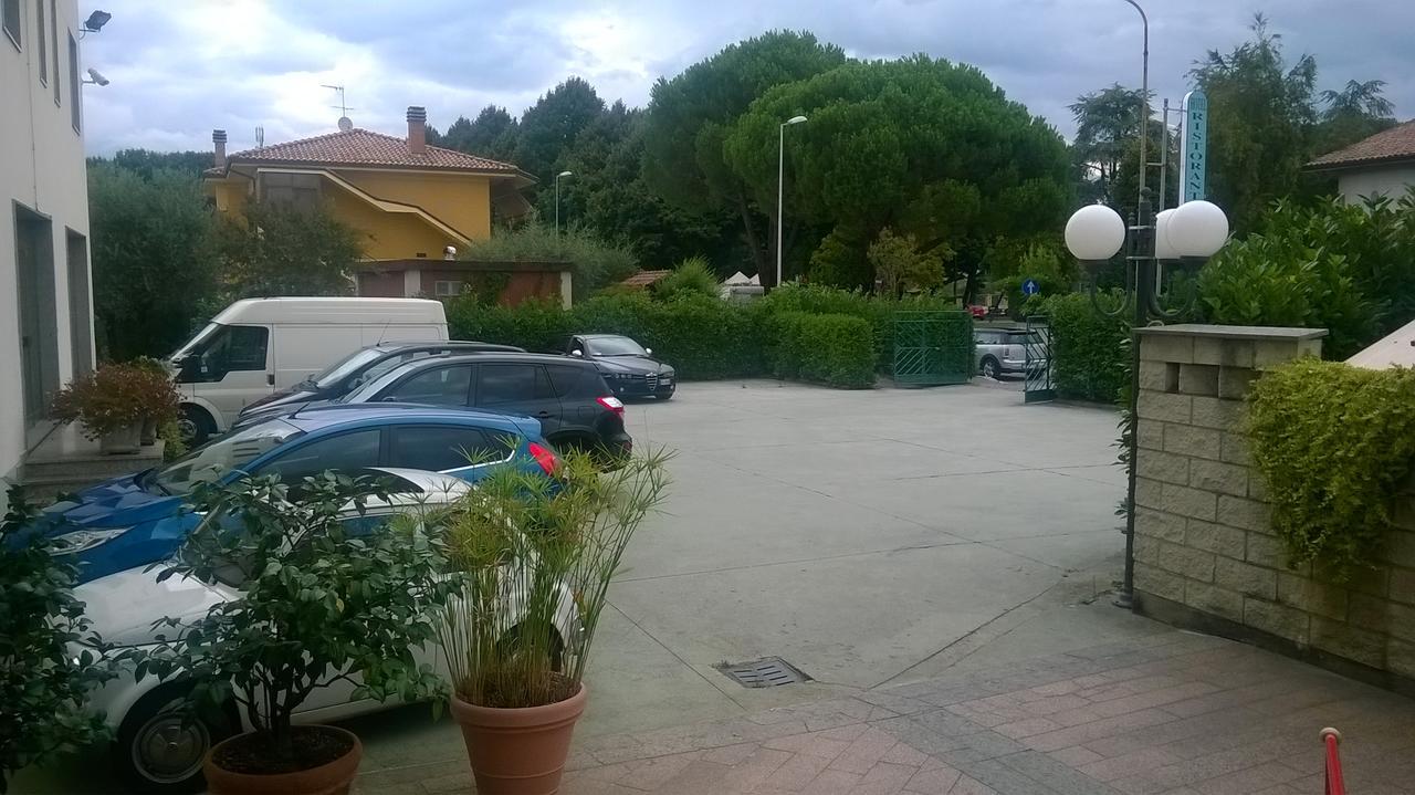 Da Beppe Hotel Chiesina Uzzanese Exterior photo